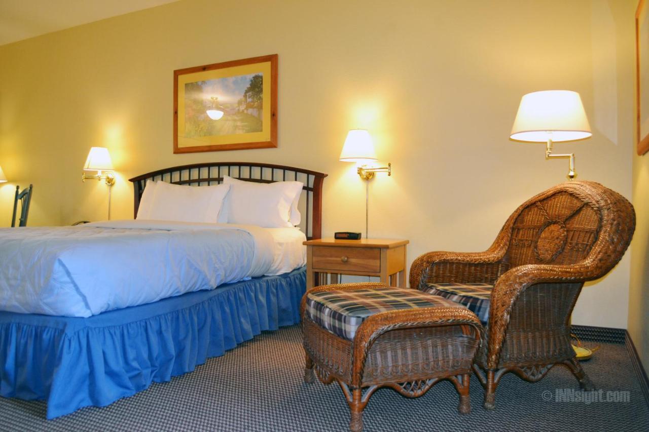 Sebastopol Inn Екстер'єр фото