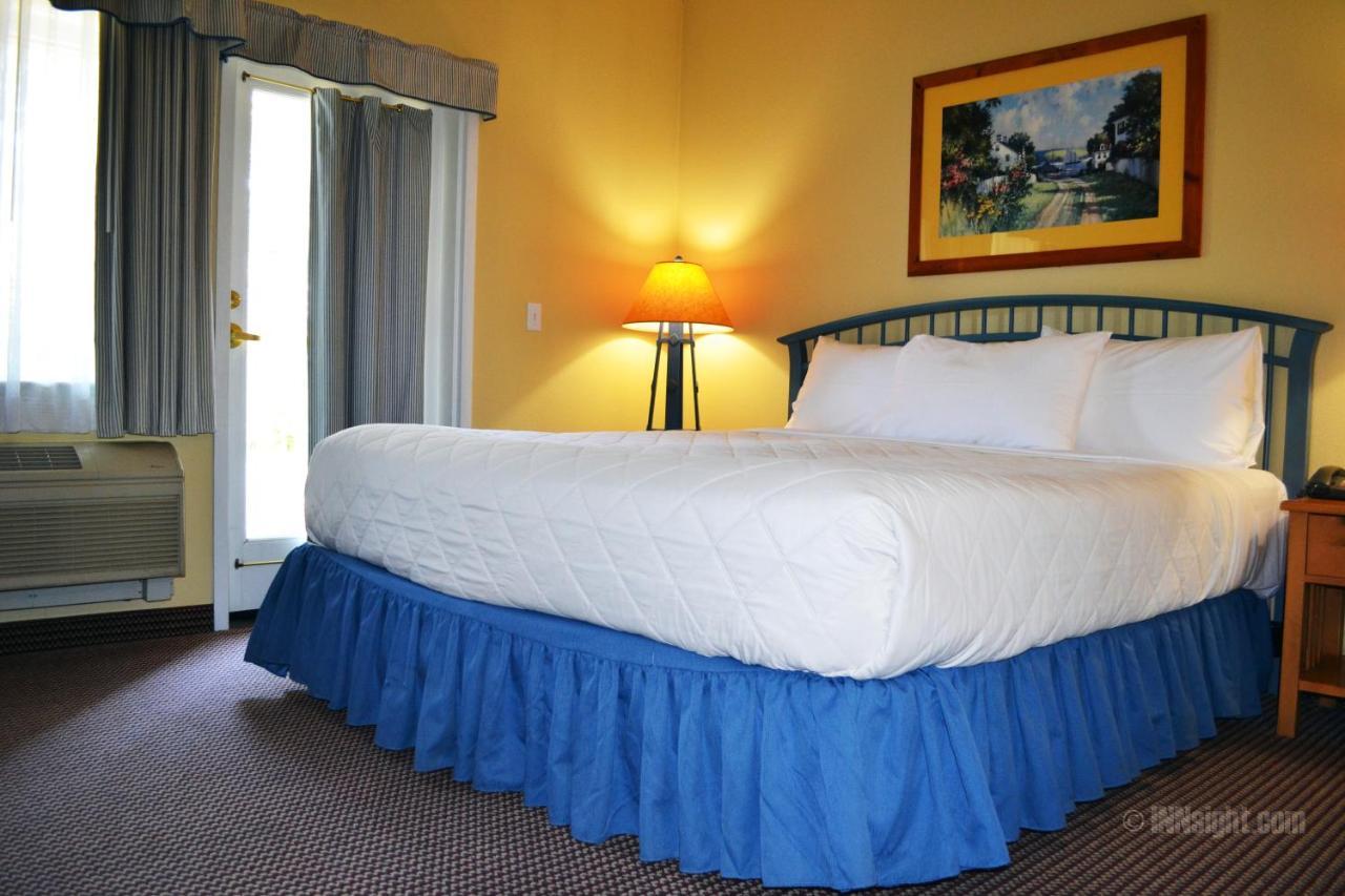 Sebastopol Inn Екстер'єр фото